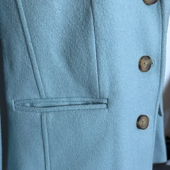 L.L. Bean Women's Light Blue Blazer - Picture 3 of 8